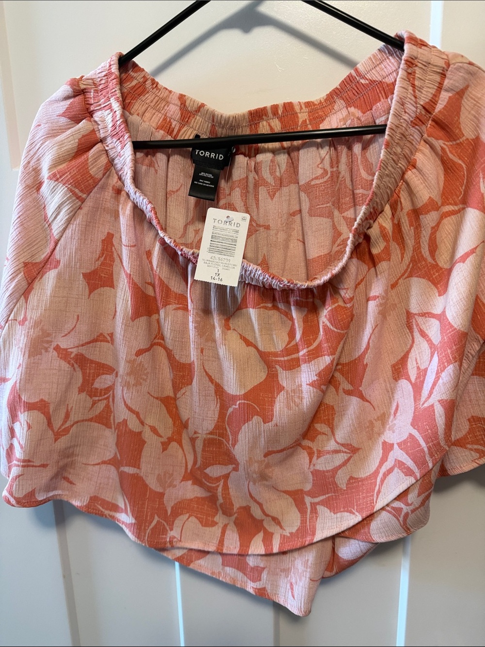 Torrid Pink Coral Floral baja skort. Lightweight. Without tags.